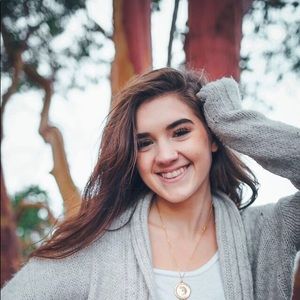 Meet your Posher, Junah